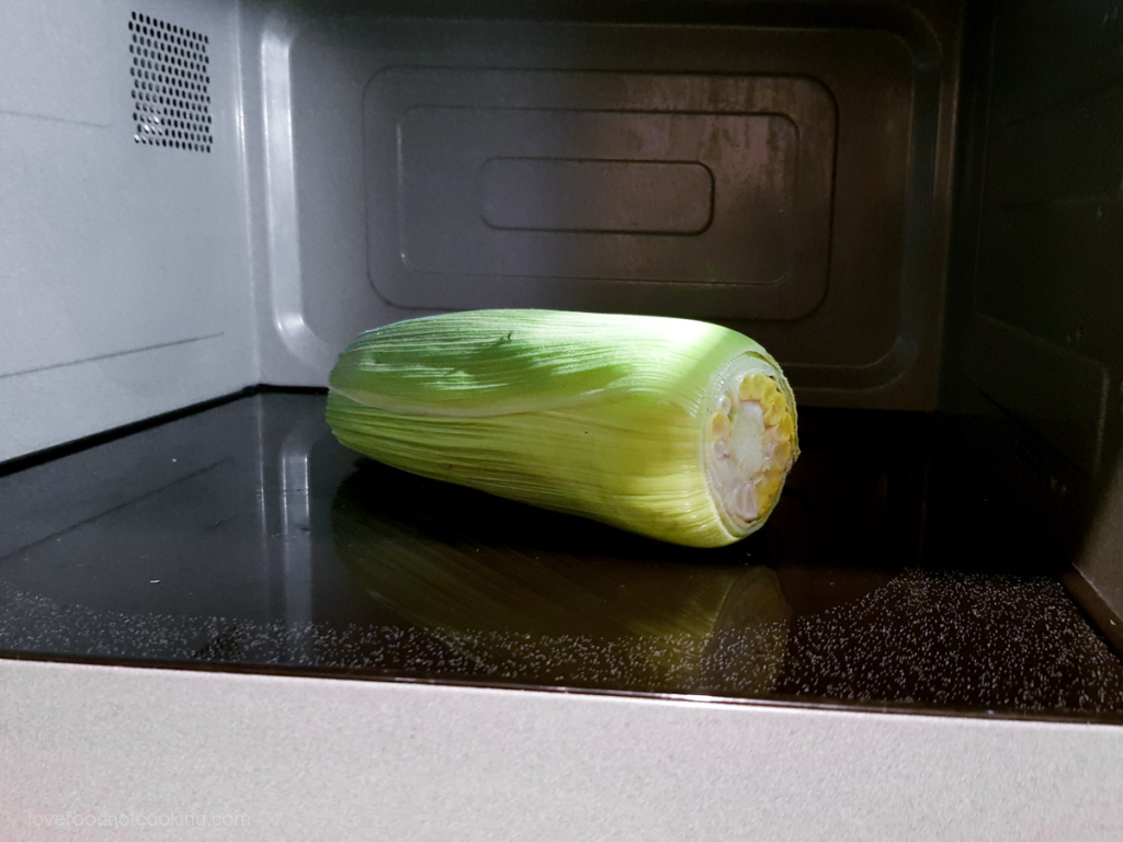 Corn on the cob in microwave. 