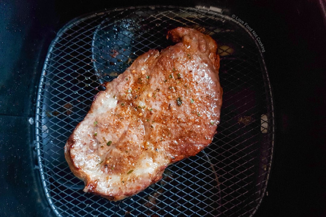 How to Reheat Pork Chops in an Air Fryer Love Food Not Cooking